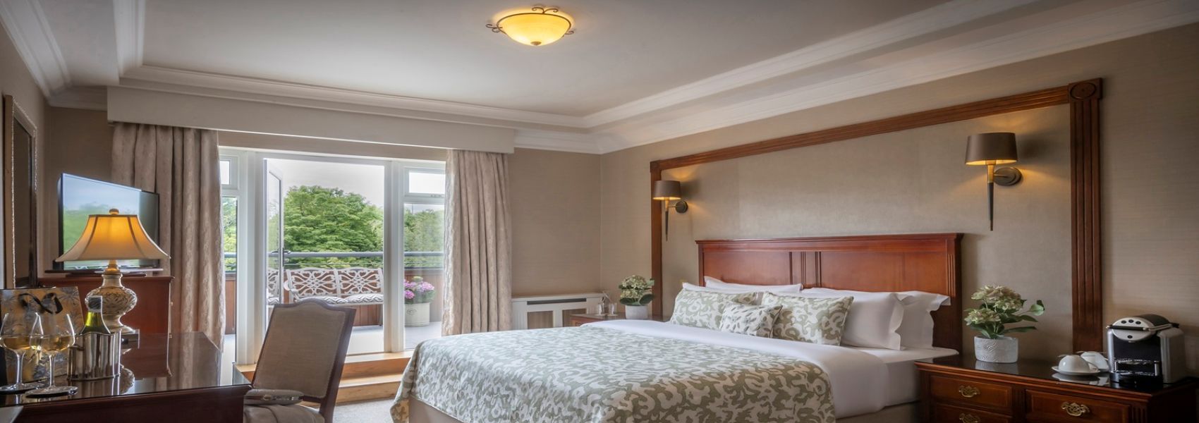 Hon Desmond Guinness Suite